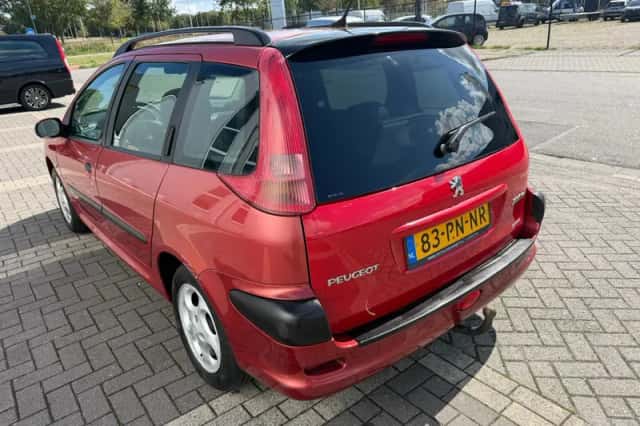 Peugeot 206 (2004) thumbnail 5