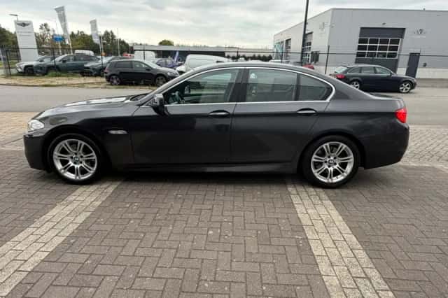 BMW 5-Serie (2013) thumbnail 6