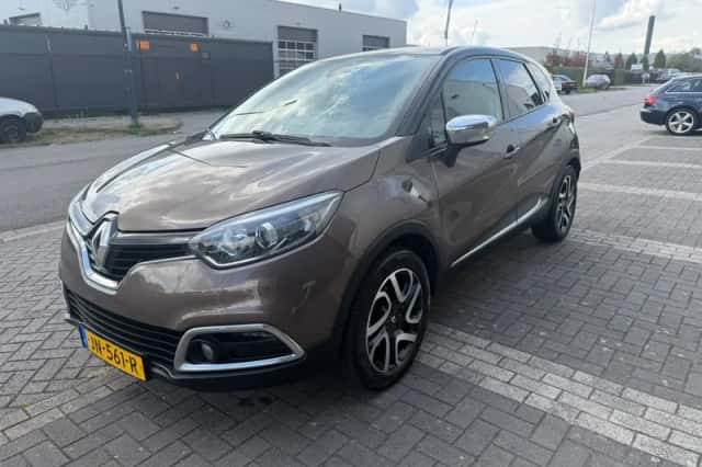 Renault Captur (2013) thumbnail 4