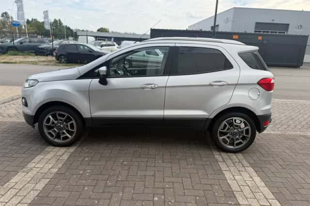 Ford EcoSport (2016) thumbnail 6