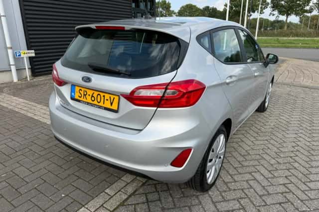 Ford Fiesta (2018) thumbnail 2