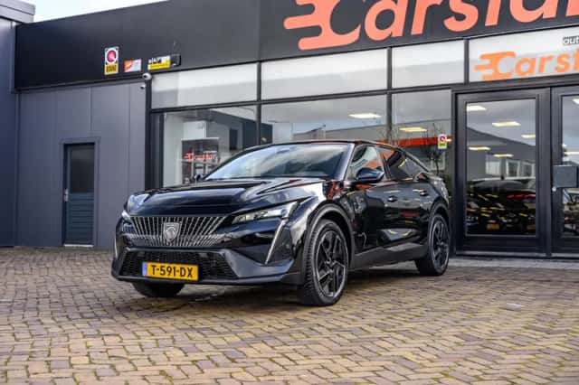 Peugeot 408 (2023) thumbnail 4