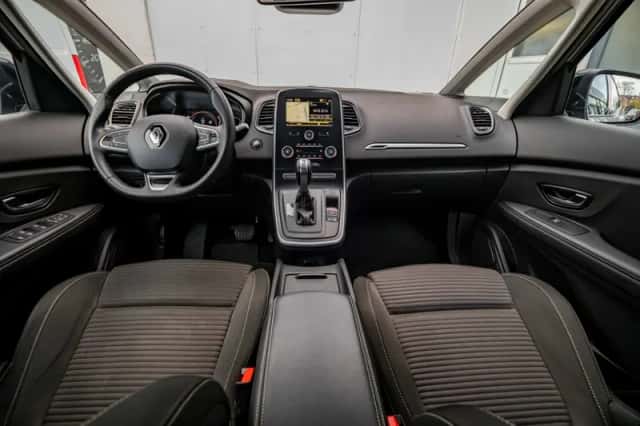 Renault Scénic (2022) thumbnail 5