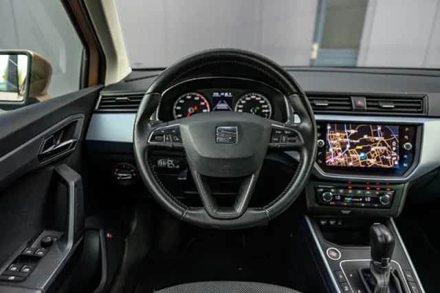 SEAT Arona (2018) thumbnail 5