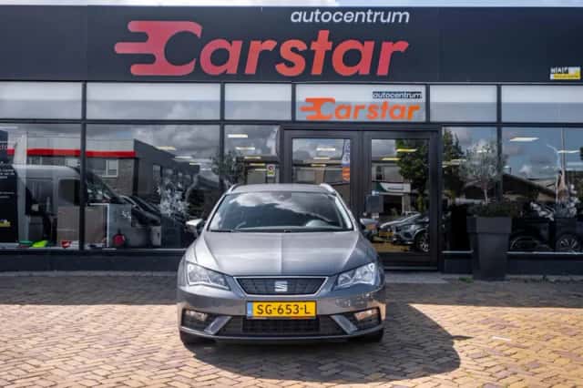 SEAT Leon (2018) thumbnail 2