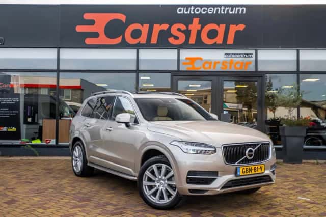 Volvo XC90 (2018) thumbnail 1
