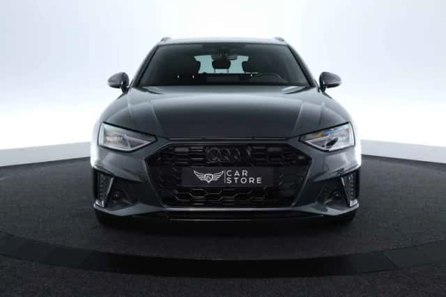 Audi A4 (2023) thumbnail 2
