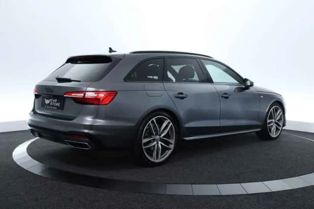 Audi A4 (2023) thumbnail 5
