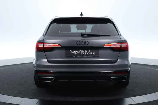Audi A4 (2023) thumbnail 6