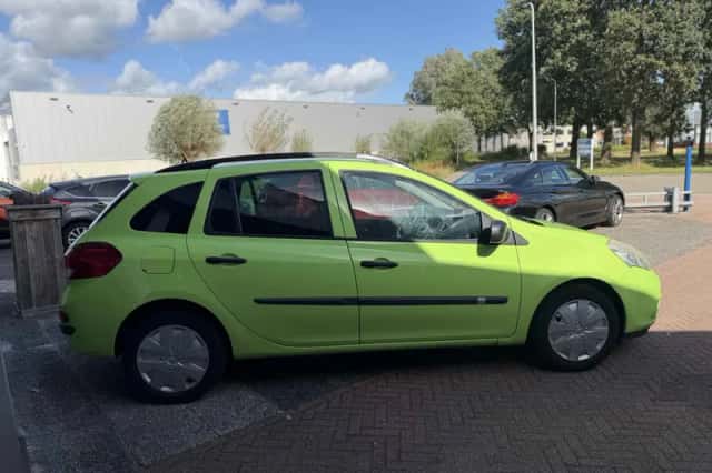 Renault Clio (2012) thumbnail 4