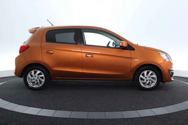 Mitsubishi Space Star (2017) thumbnail 4