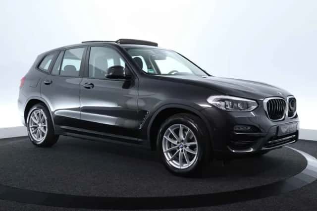 BMW X3 (2018) thumbnail 3
