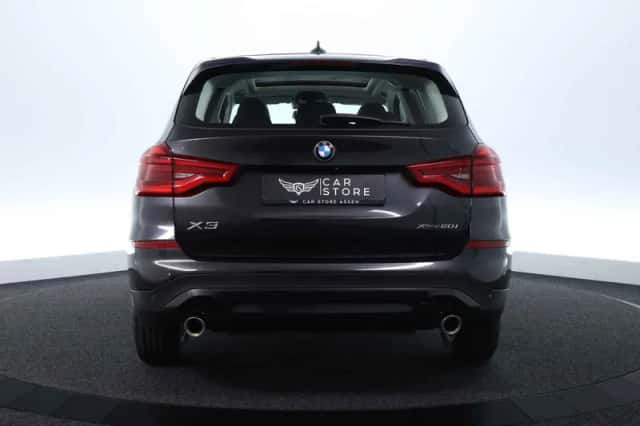 BMW X3 (2018) thumbnail 6