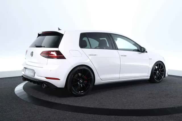 Volkswagen Golf (2018) thumbnail 5
