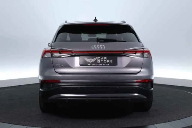 Audi Q4 e-tron (2022) thumbnail 6