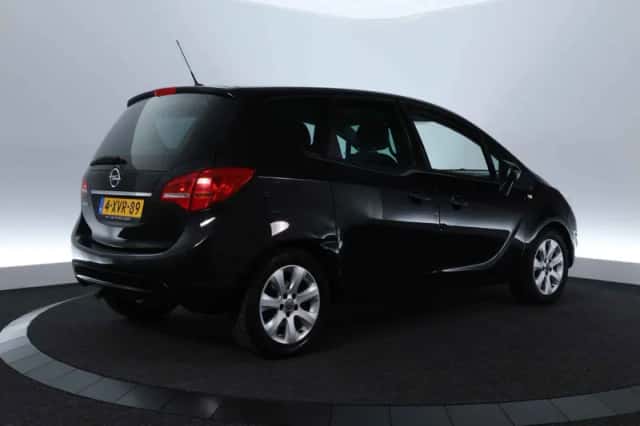 Opel Meriva (2010) thumbnail 6