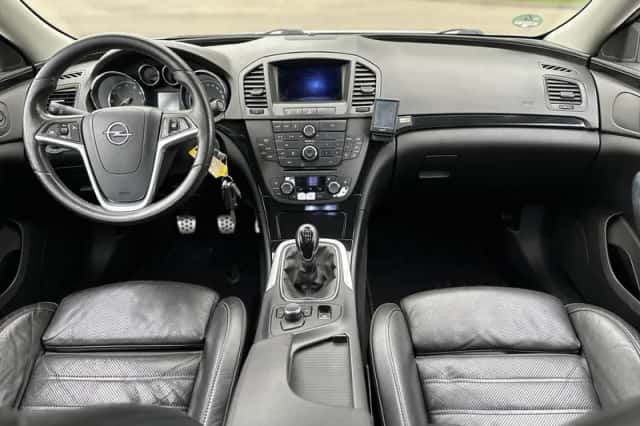 Opel Insignia (2009) thumbnail 4