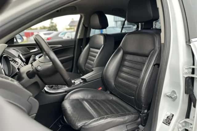 Opel Insignia (2009) thumbnail 6