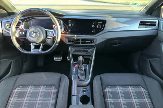 Volkswagen Polo (2018) thumbnail 4