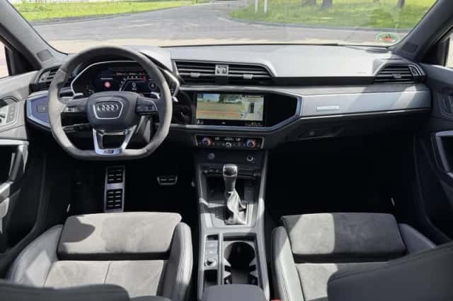 Audi RS Q3 (2020) thumbnail 4