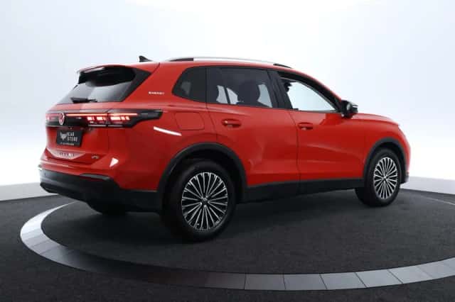 Volkswagen Tiguan (2026) thumbnail 5