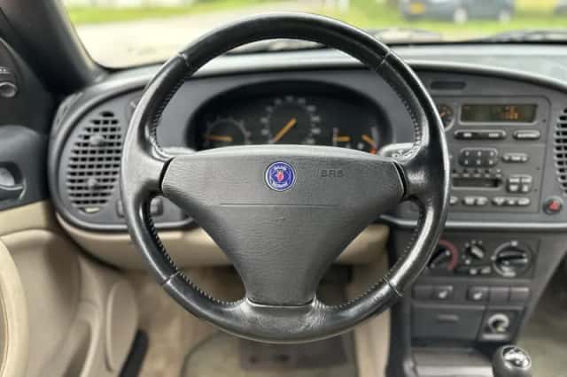 Saab 900 (1994) thumbnail 5