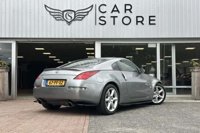Nissan 350Z (2004) thumbnail 3