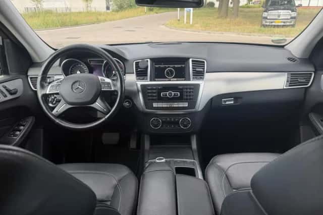 Mercedes-Benz M-Klasse (2014) thumbnail 4