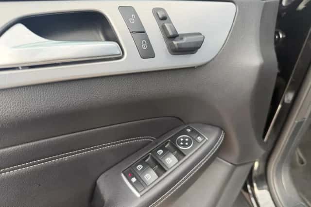 Mercedes-Benz M-Klasse (2014) thumbnail 5