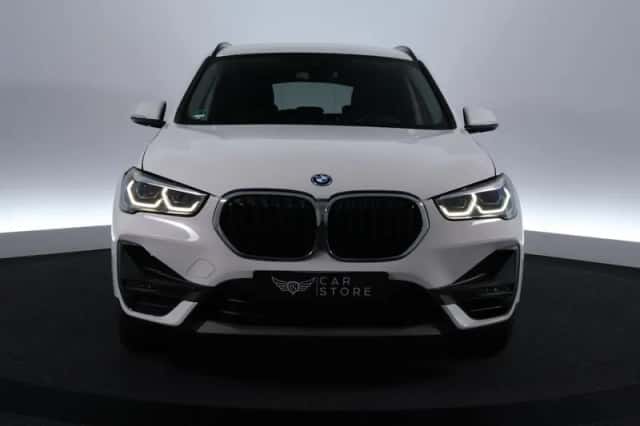 BMW X1 (2022) thumbnail 2