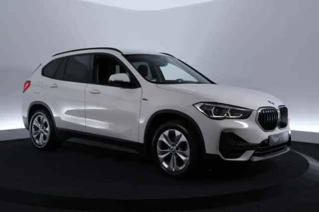 BMW X1 (2022) thumbnail 3
