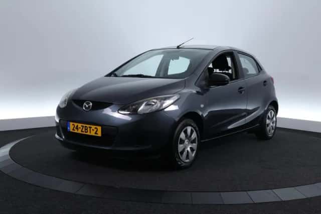 Mazda 2 (2012) thumbnail 1