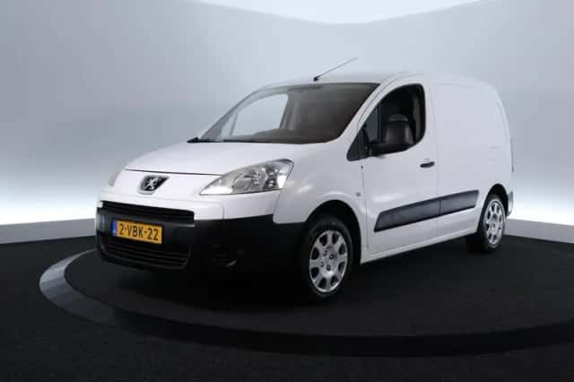 Peugeot Partner (2010) thumbnail 1