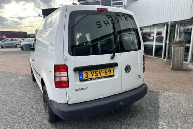 Volkswagen Caddy (2012) thumbnail 3
