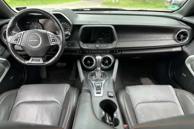 Chevrolet Camaro (2017) thumbnail 4