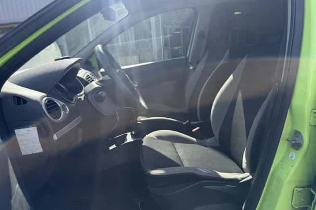 Renault Clio (2012) thumbnail 5