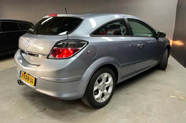 Opel Astra (2008) thumbnail 6