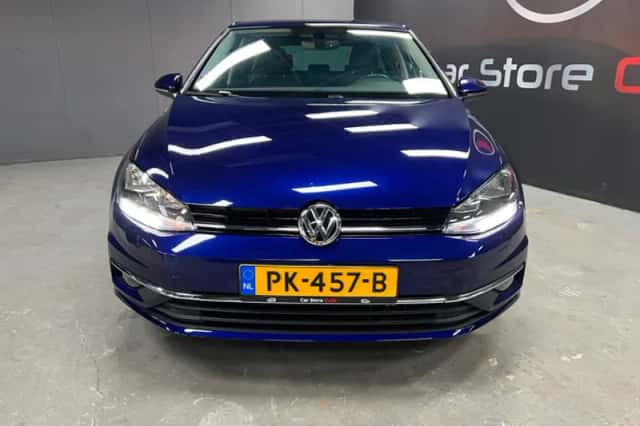 Volkswagen Golf (2017) thumbnail 4