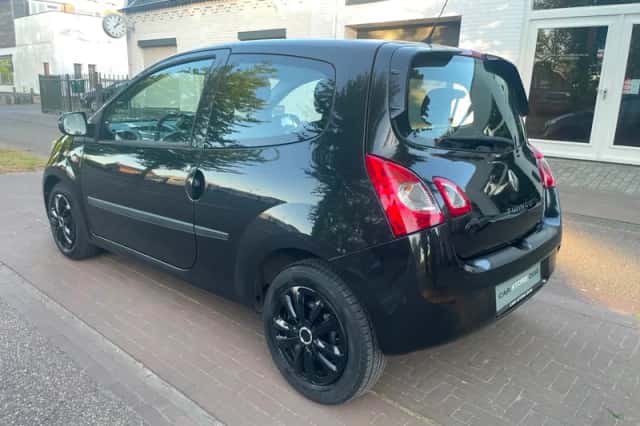 Renault Twingo (2013) thumbnail 3