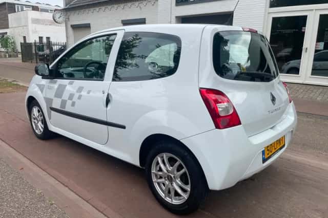 Renault Twingo (2010) thumbnail 3