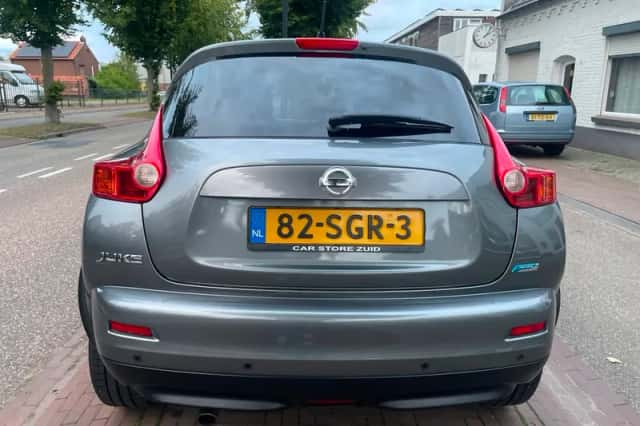Nissan Juke (2011) thumbnail 4