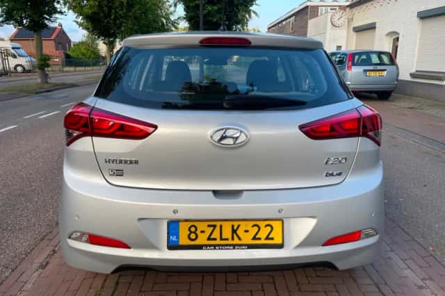 Hyundai i20 (2015) thumbnail 4