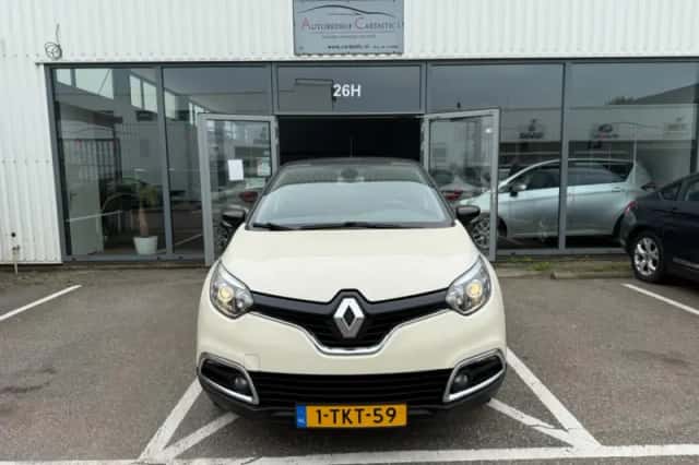 Renault Captur (2014) thumbnail 2