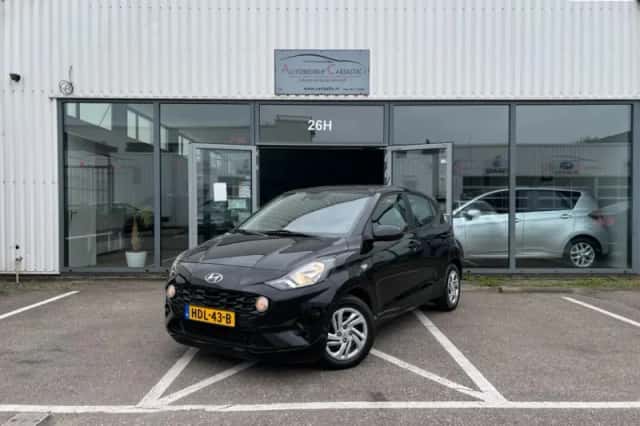 Hyundai i10 (2021) thumbnail 1