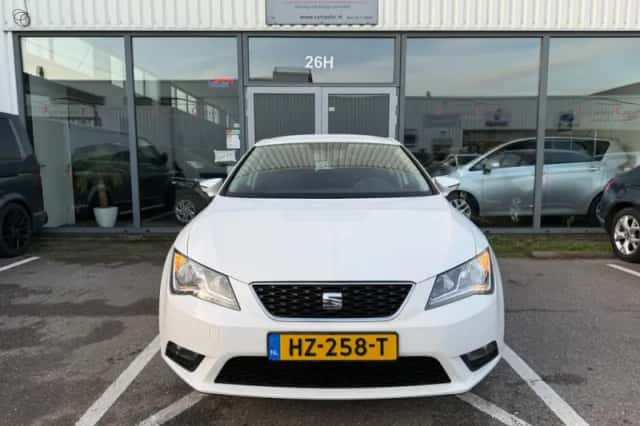 SEAT Leon (2014) thumbnail 2