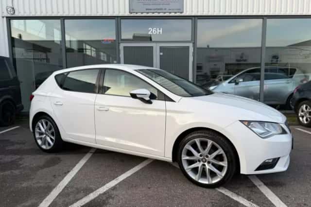 SEAT Leon (2014) thumbnail 3
