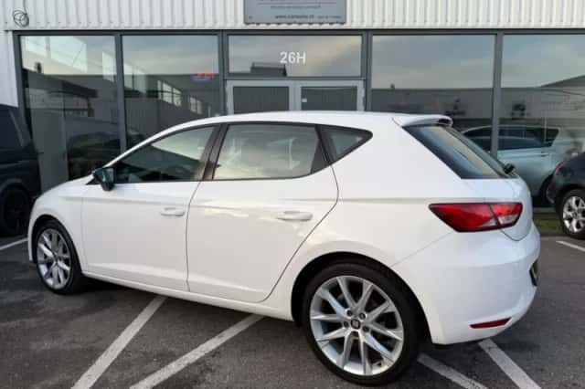 SEAT Leon (2014) thumbnail 4
