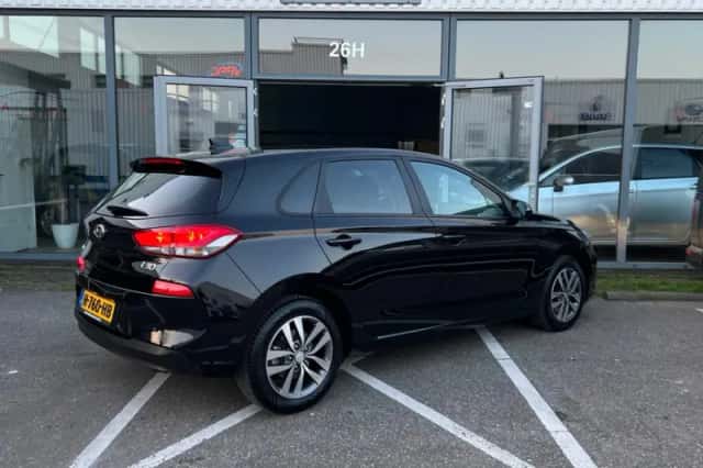 Hyundai i30 (2019) thumbnail 6