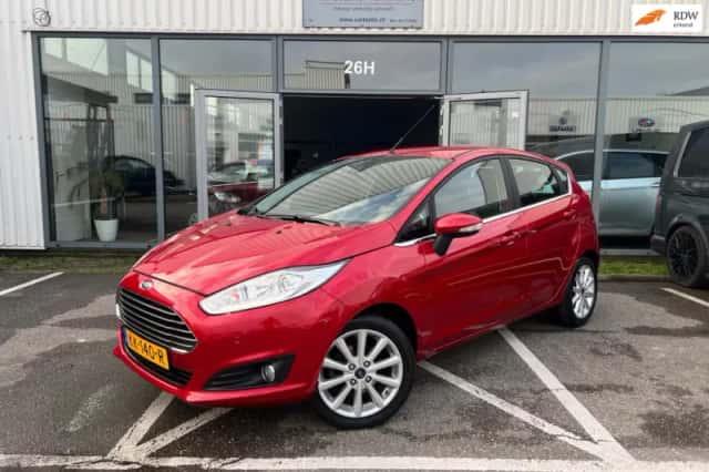 Ford Fiesta (2016) thumbnail 1