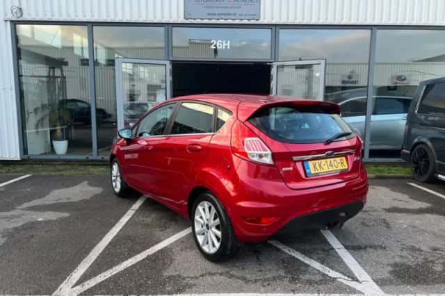 Ford Fiesta (2016) thumbnail 4